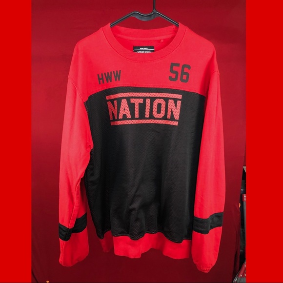 Paris Nation Black& Red sweater - Picture 1 of 3
